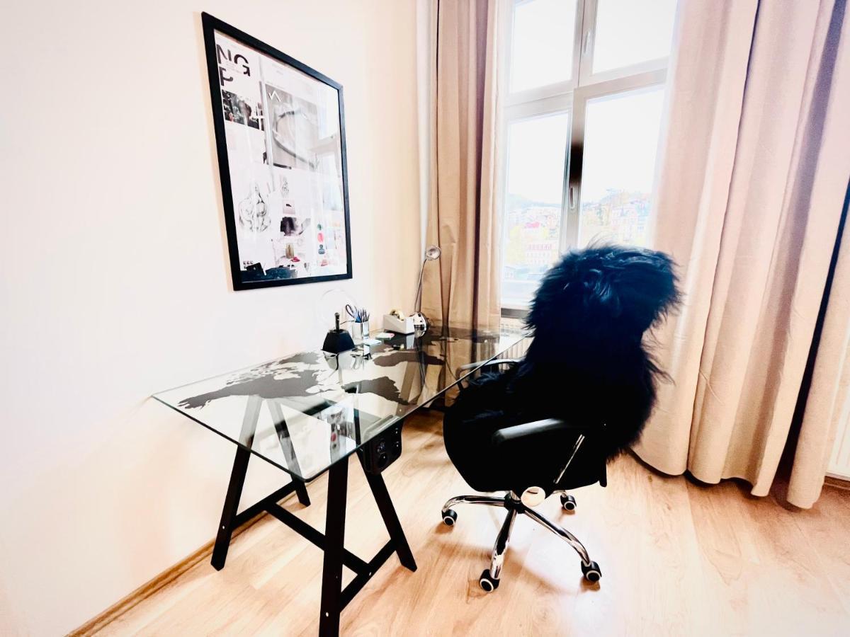 Sunny City - Apartment In Spa Zone With Private Garage Karlovy Vary Dış mekan fotoğraf